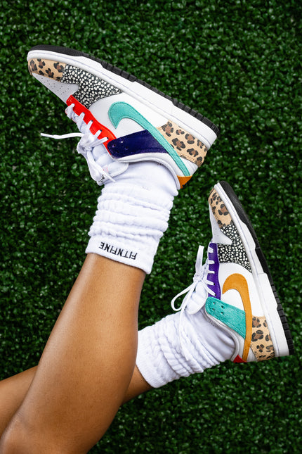 FITNFINE Slouch Socks- White
